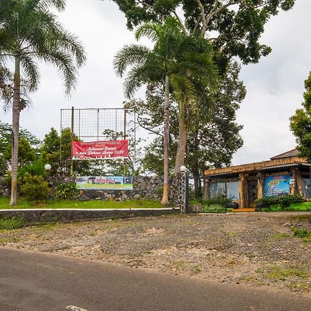 Oyo 2278 Cikidang Hunting Resort Сукабуми Экстерьер фото