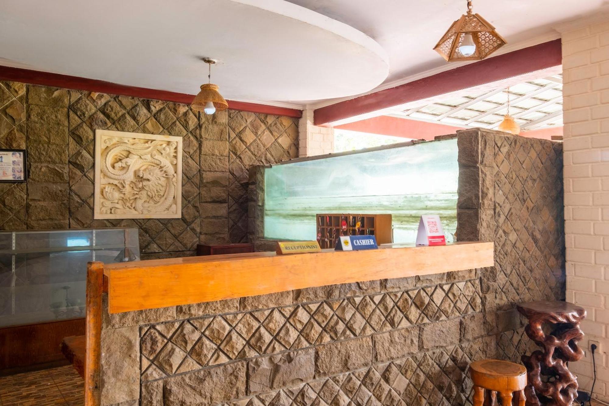 Oyo 2278 Cikidang Hunting Resort Сукабуми Экстерьер фото